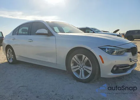 2017 BMW 330 Xi из США, поврежденный, VIN WBA8D9G50HNU61322